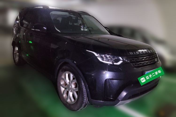 Used Land Rover Discovery 2020 2.0T SE Front Right 45 Deg
