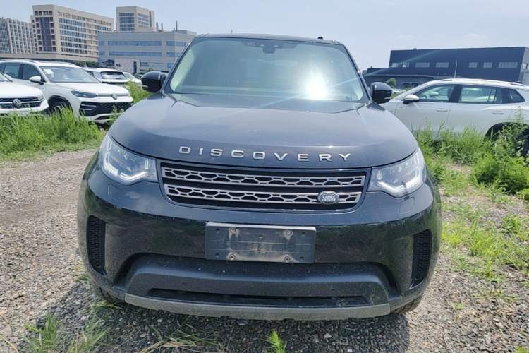 Used Land Rover Discovery 2020 3.0 SC V6 SE Front
