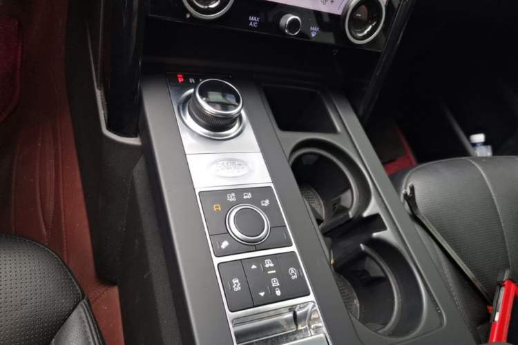 Used Land Rover Discovery 2020 2.0T SE Gear Lever