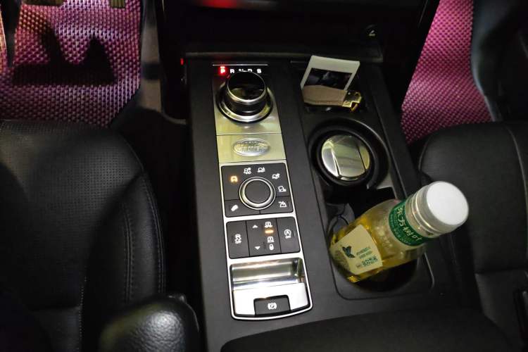 Used Land Rover Discovery 2020 3.0 SC V6 SE Gear Lever