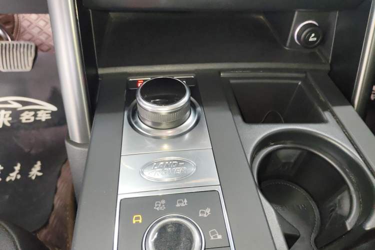 Used Land Rover Discovery 2020 3.0 SC V6 30th Anniversary Special Edition Gear Lever