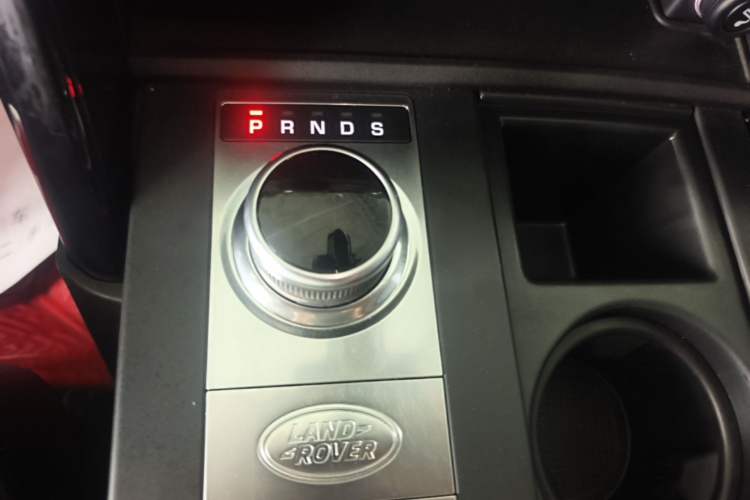 Used Land Rover Discovery 2020 3.0 SC V6 SE Gear Lever