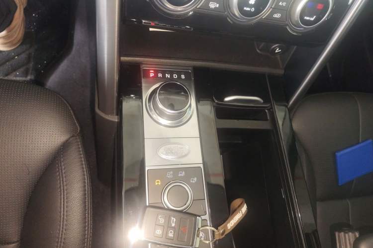 Used Land Rover Discovery 2020 2.0T 30th Anniversary Special Edition Gear Lever