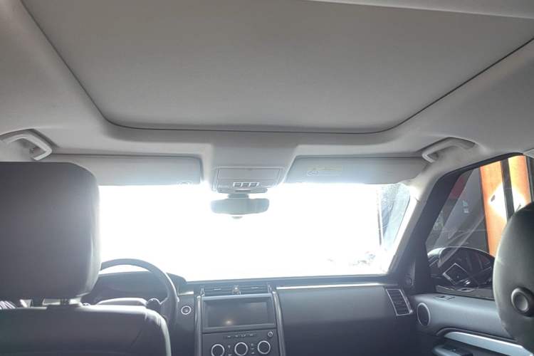 Used Land Rover Discovery 2020 3.0 SC V6 30th Anniversary Special Edition Headliner