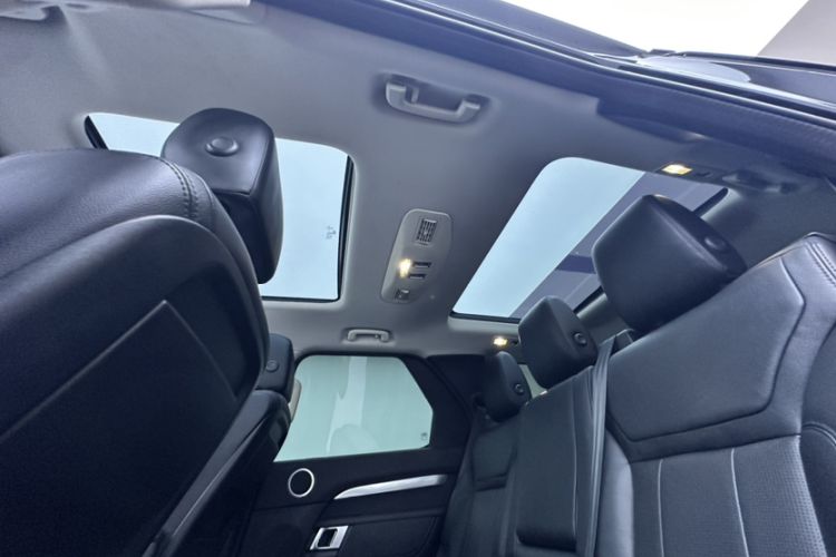 Used Land Rover Discovery 2020 3.0 SC V6 30th Anniversary Special Edition Headliner