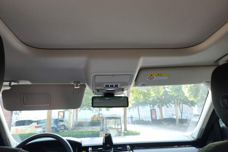 Used Land Rover Discovery 2020 3.0 SC V6 SE Headliner