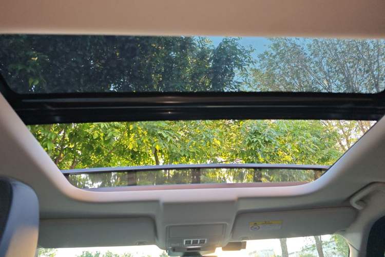 Used Land Rover Discovery 2020 3.0 SC V6 SE Headliner
