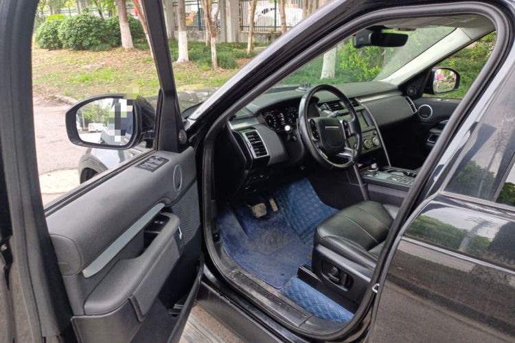 Used Land Rover Discovery 2020 3.0 SC V6 30th Anniversary Special Edition Interior 3