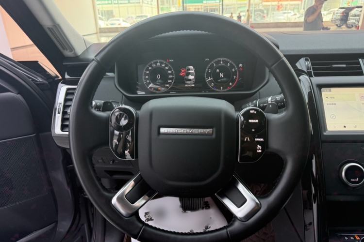 Used Land Rover Discovery 2020 2.0T SE Interior 3
