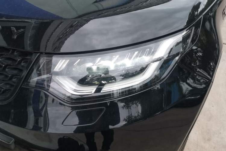 Used Land Rover Discovery 2020 2.0T SE Left Front Headlight