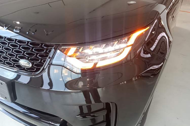 Used Land Rover Discovery 2020 2.0T 30th Anniversary Special Edition Left Front Headlight