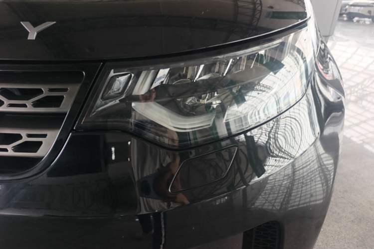 Used Land Rover Discovery 2020 3.0 SC V6 SE Left Front Headlight