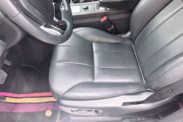 Used Land Rover Discovery 2020 3.0 SC V6 30th Anniversary Special Edition Left Front Seat
