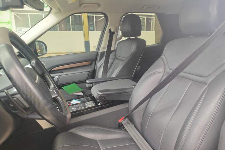 Used Land Rover Discovery 2020 3.0 SC V6 HSE Left Front Seat
