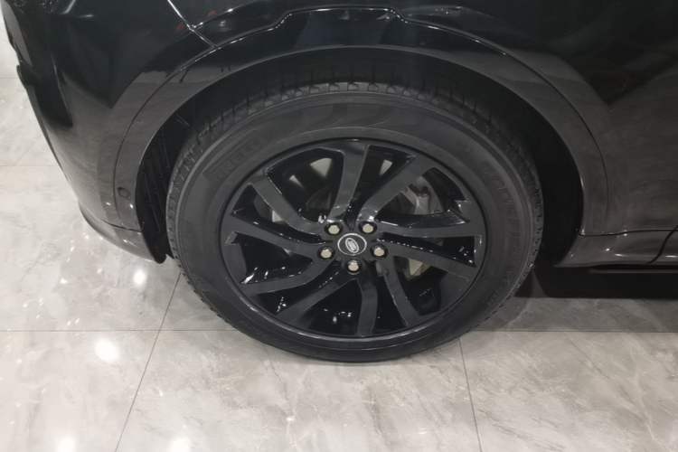 Used Land Rover Discovery 2020 3.0 SC V6 30th Anniversary Special Edition Left Front Wheel Hub