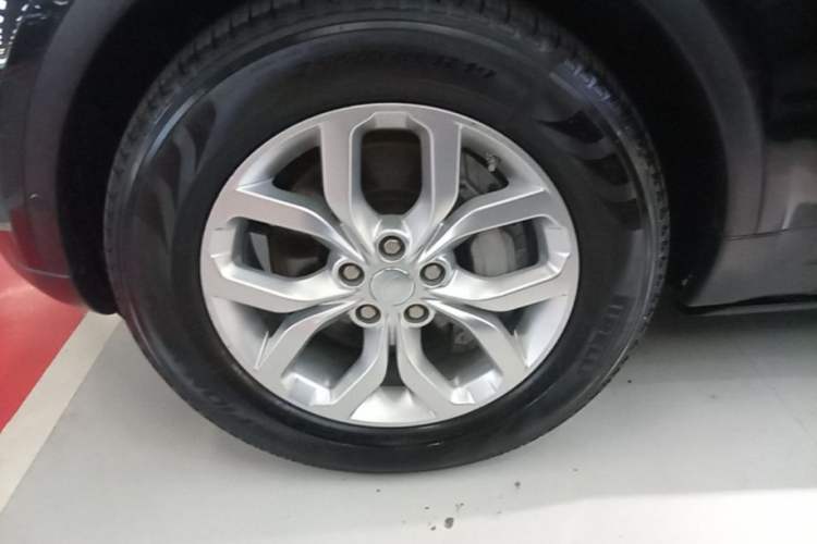 Used Land Rover Discovery 2020 3.0 SC V6 SE Left Front Wheel Hub
