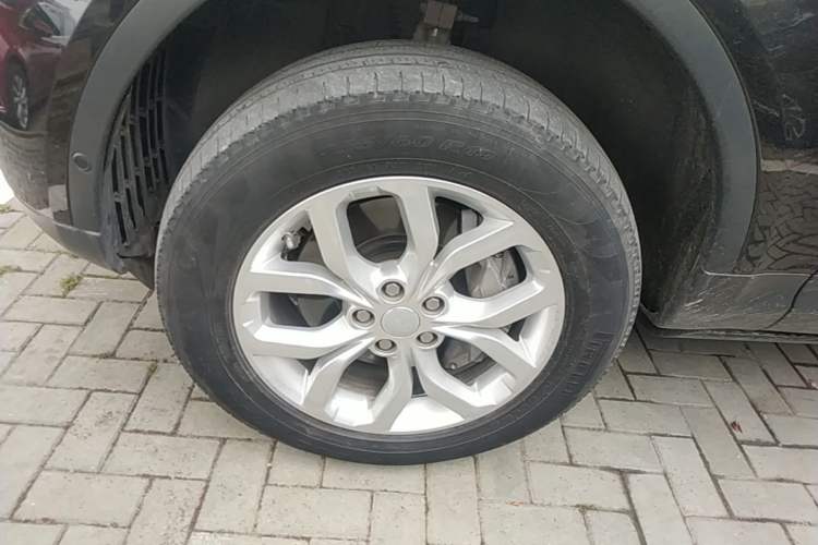 Used Land Rover Discovery 2020 3.0 SC V6 SE Left Front Wheel Hub