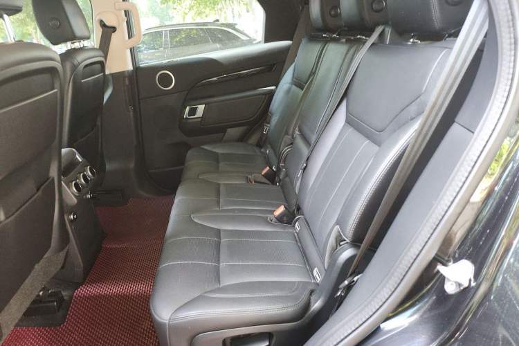 Used Land Rover Discovery 2020 3.0 SC V6 SE Left Rear Seat