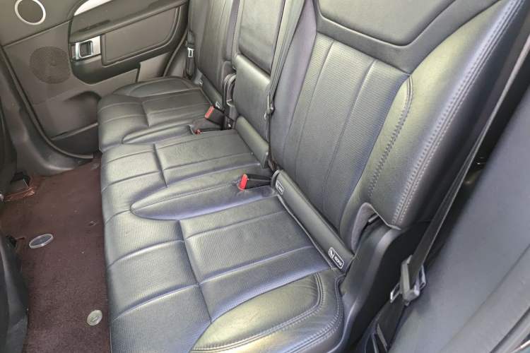 Used Land Rover Discovery 2020 2.0T 30th Anniversary Special Edition Left Rear Seat