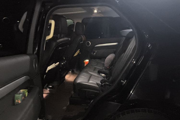 Used Land Rover Discovery 2020 3.0 SC V6 30th Anniversary Special Edition Left Rear Seat
