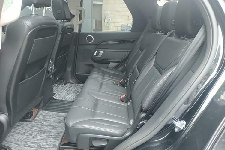 Used Land Rover Discovery 2020 3.0 SC V6 SE Left Rear Seat