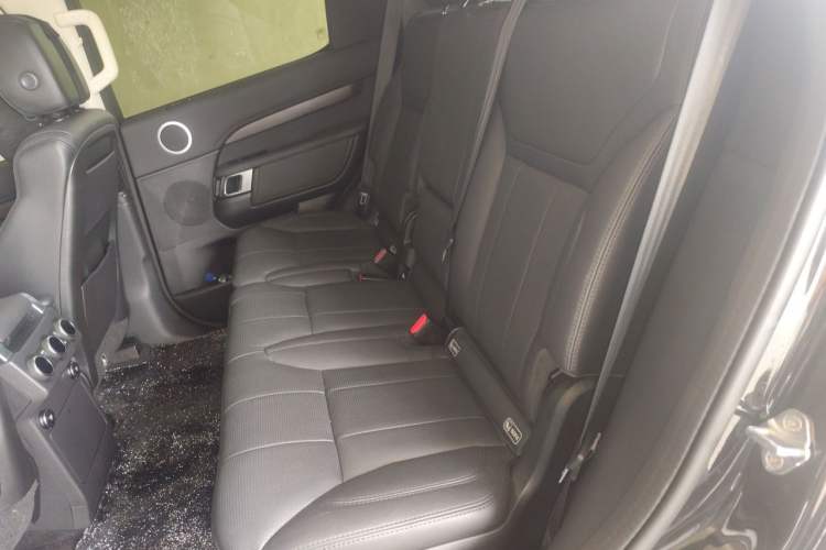 Used Land Rover Discovery 2020 2.0T 30th Anniversary Special Edition Left Rear Seat