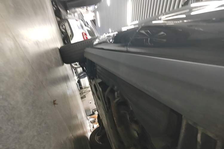 Used Land Rover Discovery 2020 3.0 SC V6 30th Anniversary Special Edition Left Side Sill
