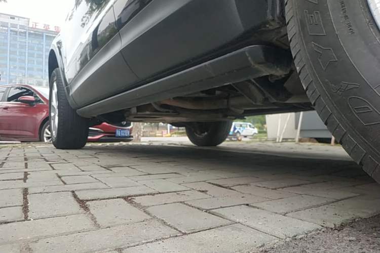 Used Land Rover Discovery 2020 3.0 SC V6 SE Left Side Sill