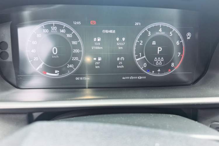 Used Land Rover Discovery 2020 3.0 SC V6 30th Anniversary Special Edition Odometer Close Up