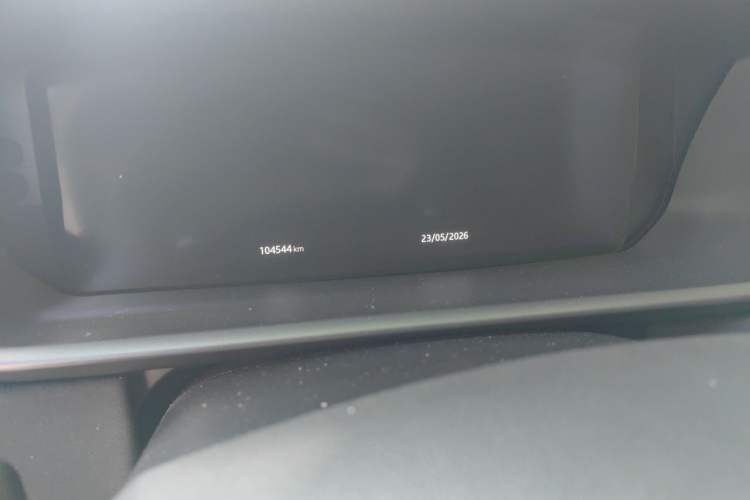 Used Land Rover Discovery 2020 3.0 SC V6 30th Anniversary Special Edition Odometer Close Up