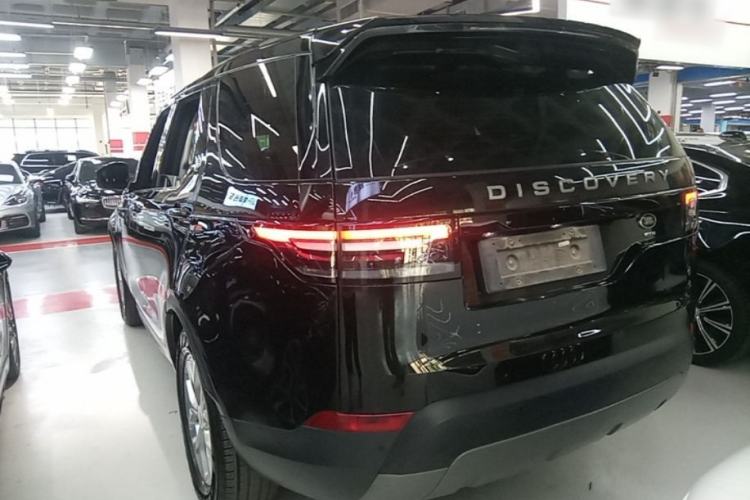 Used Land Rover Discovery 2020 3.0 SC V6 SE Rear Left 45 Deg