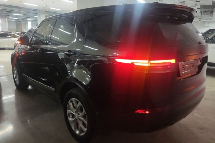 Used Land Rover Discovery 2020 3.0 SC V6 SE Rear Left 45 Deg
