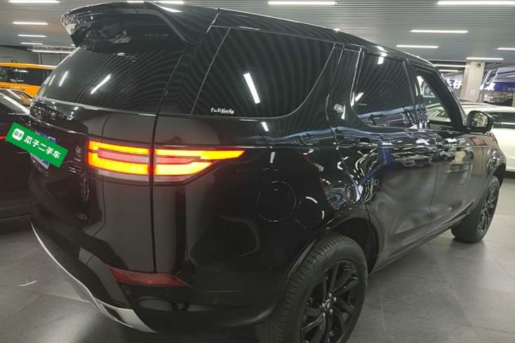 Used Land Rover Discovery 2020 3.0 SC V6 30th Anniversary Special Edition Rear Right 45 Deg