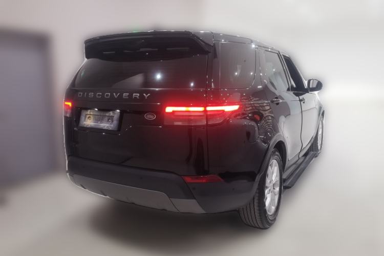 Used Land Rover Discovery 2020 2.0T SE Rear Right 45 Deg