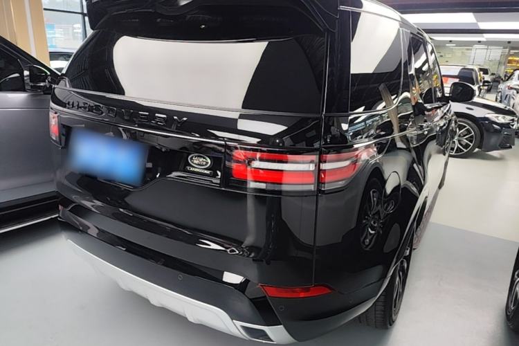Used Land Rover Discovery 2020 3.0 SC V6 30th Anniversary Special Edition Rear Right 45 Deg