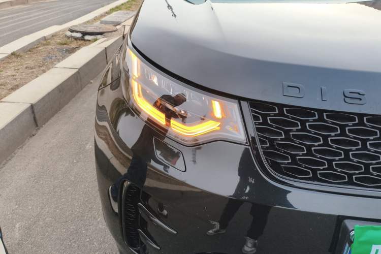 Used Land Rover Discovery 2020 3.0 SC V6 30th Anniversary Special Edition Right Front Headlight