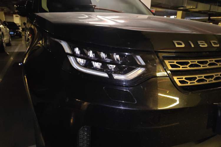 Used Land Rover Discovery 2020 3.0 SC V6 SE Right Front Headlight
