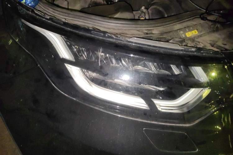 Used Land Rover Discovery 2020 3.0 SC V6 30th Anniversary Special Edition Right Front Headlight