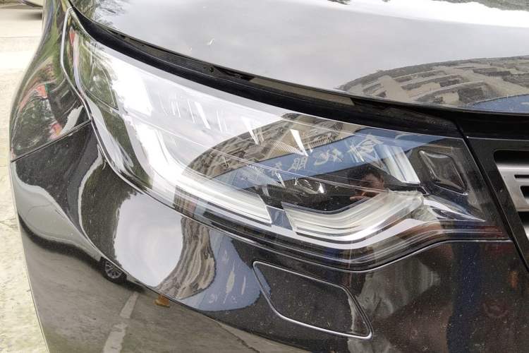 Used Land Rover Discovery 2020 3.0 SC V6 SE Right Front Headlight