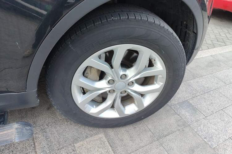 Used Land Rover Discovery 2020 3.0 SC V6 SE Right Front Wheel Hub