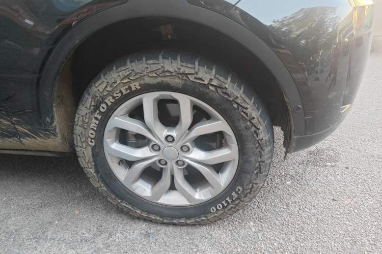 Used Land Rover Discovery 2020 2.0T SE Right Front Wheel Hub