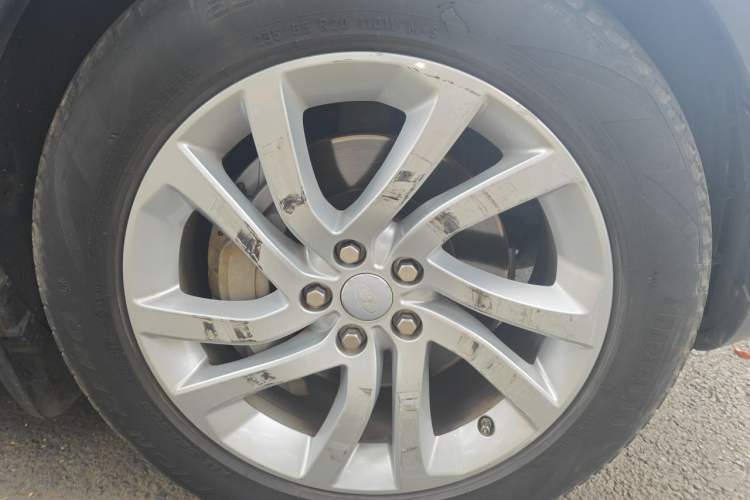 Used Land Rover Discovery 2020 3.0 SC V6 HSE Right Front Wheel Hub