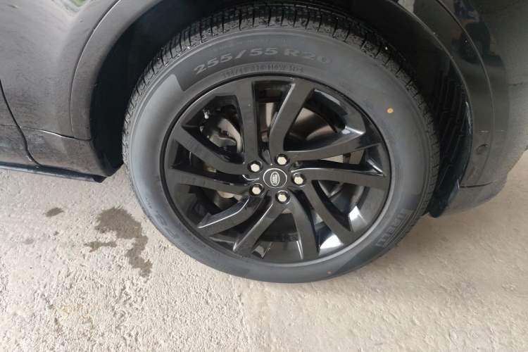 Used Land Rover Discovery 2020 2.0T 30th Anniversary Special Edition Right Front Wheel Hub