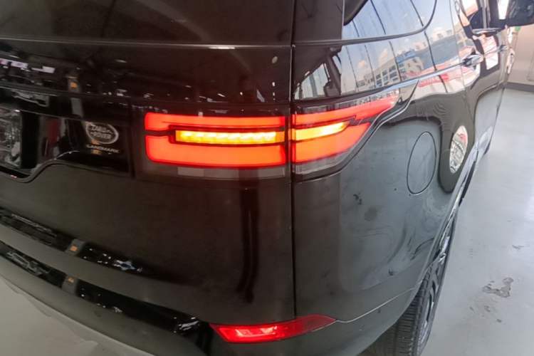 Used Land Rover Discovery 2020 2.0T 30th Anniversary Special Edition Right Rear Taillight