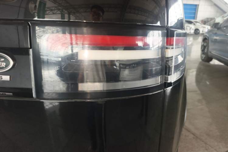 Used Land Rover Discovery 2020 3.0 SC V6 SE Right Rear Taillight