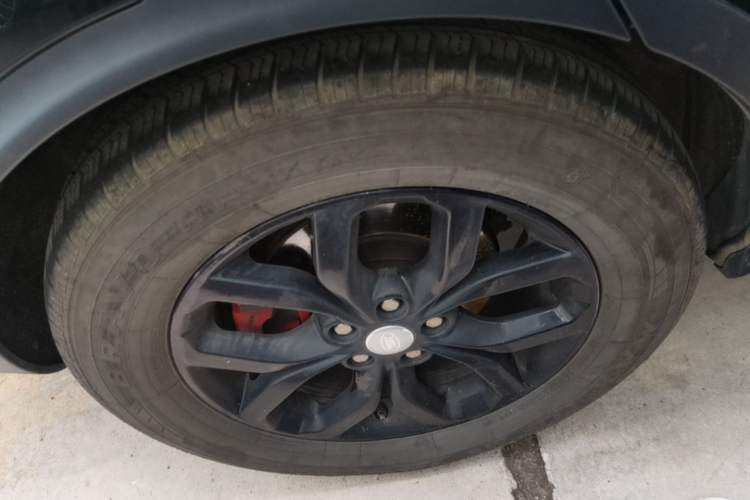 Used Land Rover Discovery 2020 2.0T SE Right Rear Wheel Hub
