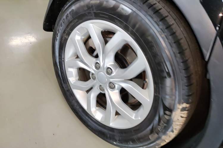 Used Land Rover Discovery 2020 3.0 SC V6 SE Right Rear Wheel Hub