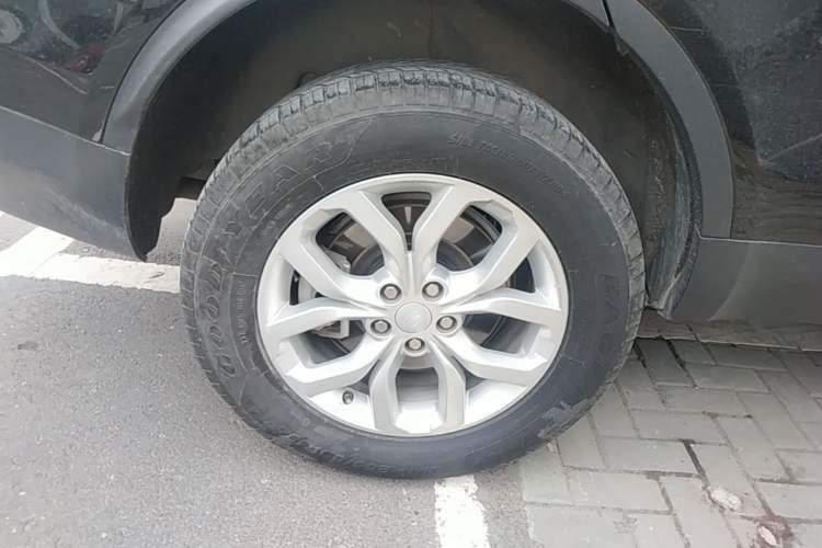 Used Land Rover Discovery 2020 3.0 SC V6 SE Right Rear Wheel Hub