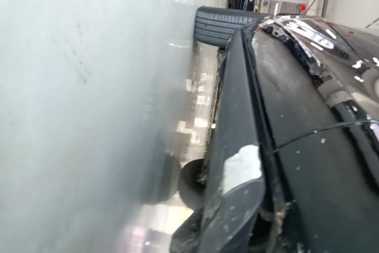 Used Land Rover Discovery 2020 2.0T 30th Anniversary Special Edition Right Side Sill