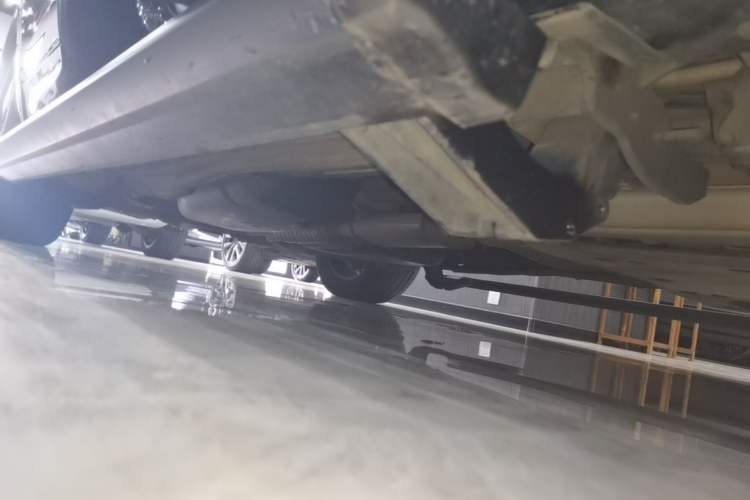 Used Land Rover Discovery 2020 3.0 SC V6 30th Anniversary Special Edition Right Side Sill